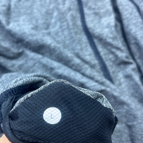 Lululemon Long Sleeve Shirt N208-39 - Picture 2 of 6